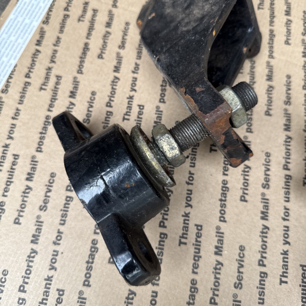 Mercruiser engine mounts (2)