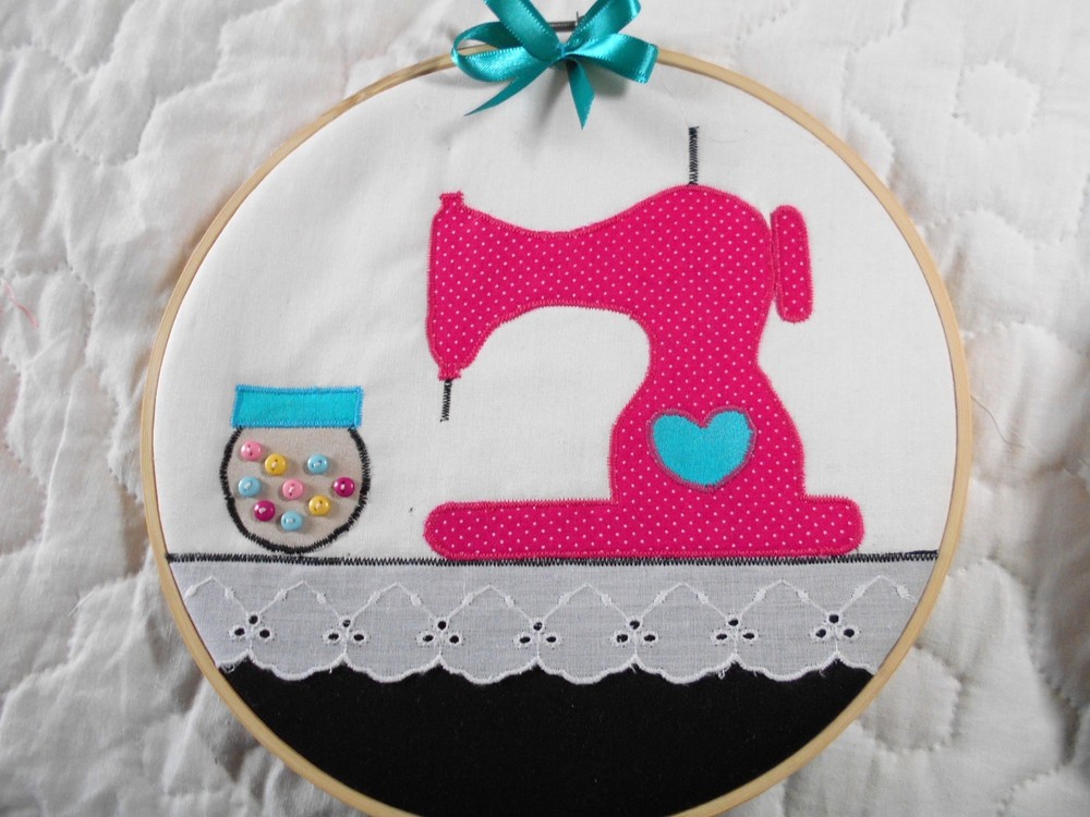 * Cute Sewing Machine - Button Jar - Hoop Art *Hand Crafted* Home Decor