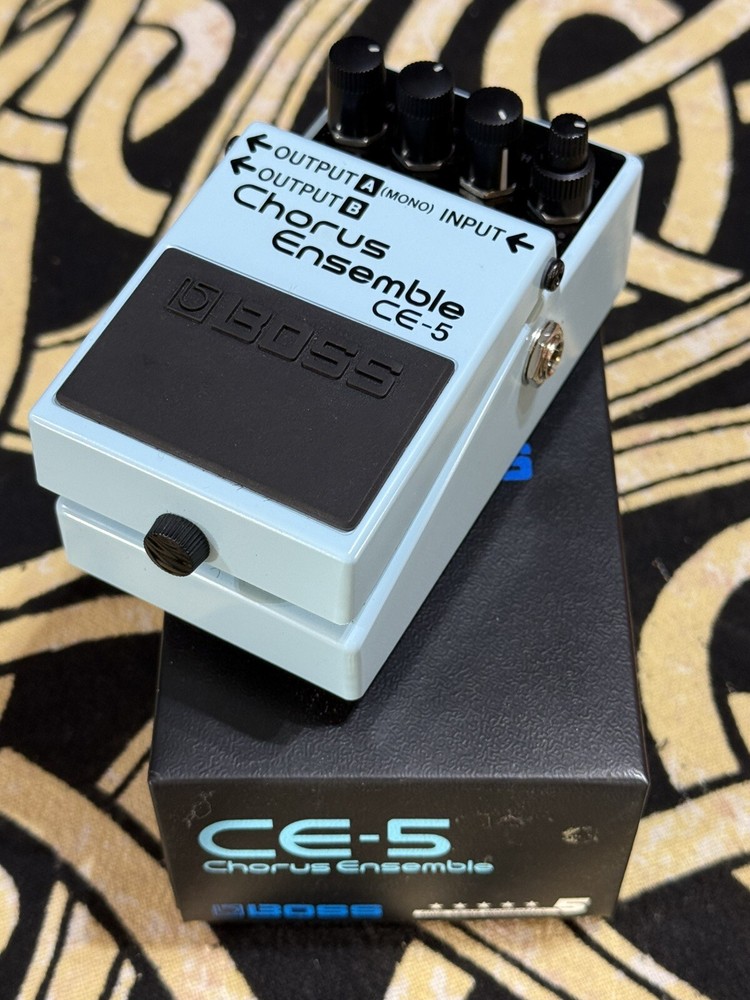Boss CE-5 Stereo Chorus Ensemble Pedal - Open Box