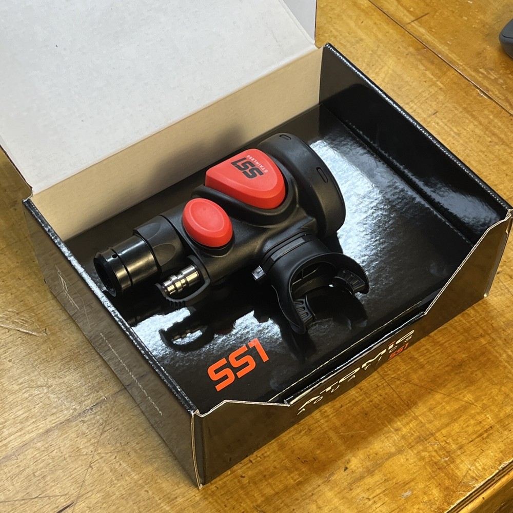 Atomic Aquatics SS1 Safe Second - Red - Regulator/Inflator Combo
