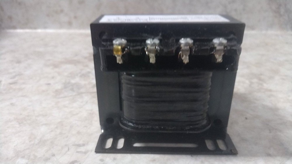 Square D 9070T75D14 208VAC Input 24VAC Output 75VA Control Transformer