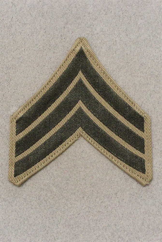 USMC Marine Chevron 512: WWII Sergeant (single) - woven/khaki