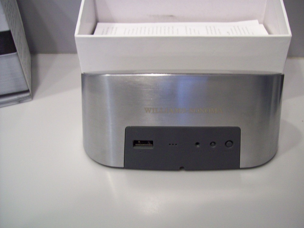 Williams Sonoma Smart Thermometer WSST2000 NEW OPEN BOX