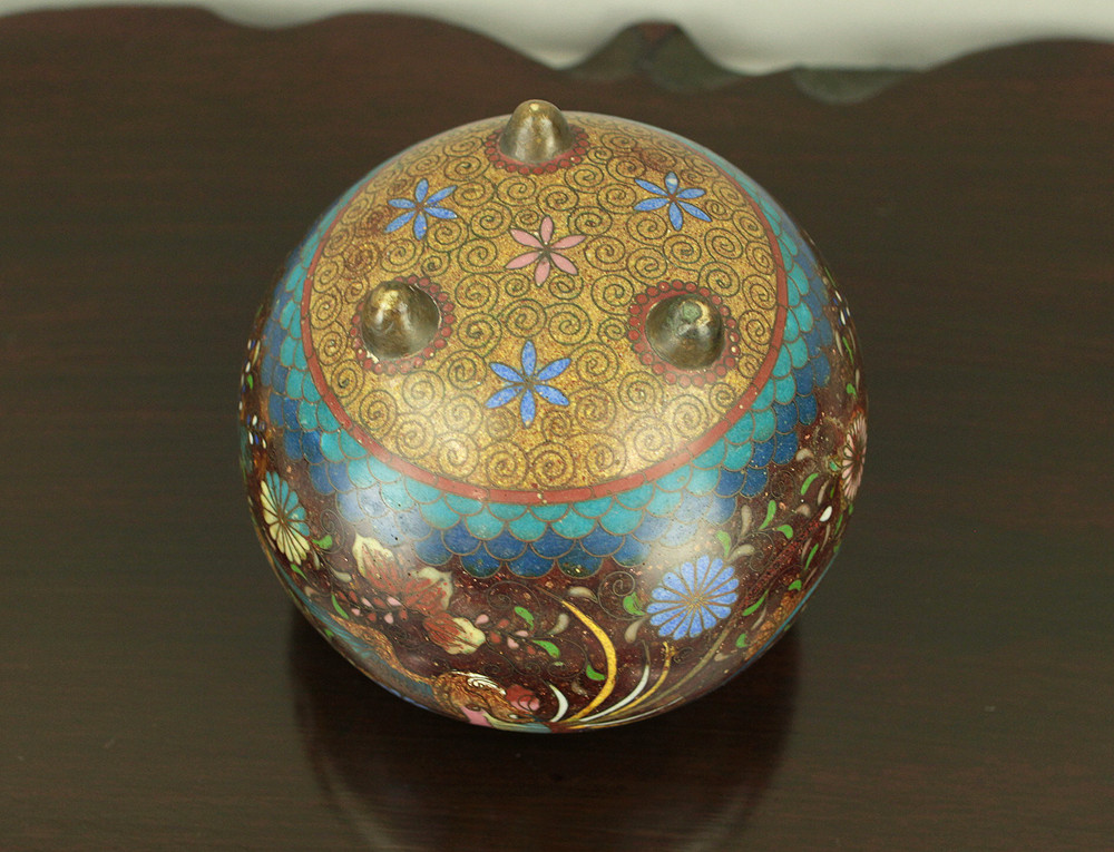 Cloisonne Phoenix and Chrysanthemum Pattern Three-legged Censer Incense Burner