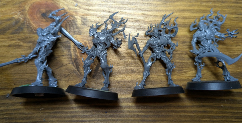 Sylvaneth Revenants x4 Assembled unpainted magnetised bases
