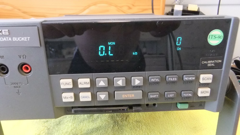 Fluke Hydra 2635A Data Logger With 2645 Universal Module