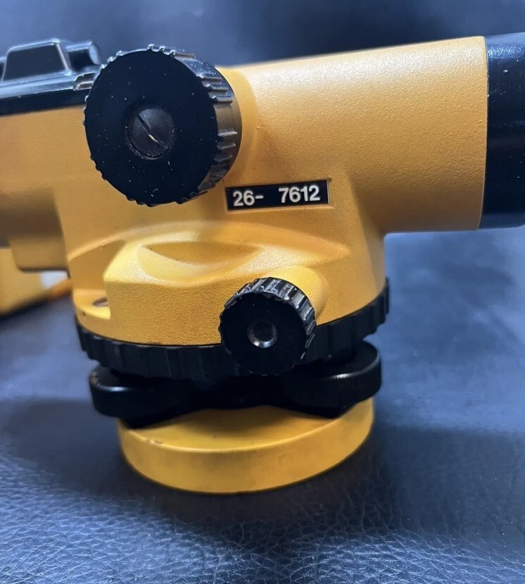 Northwest NAL-26 Automatic Level With Case