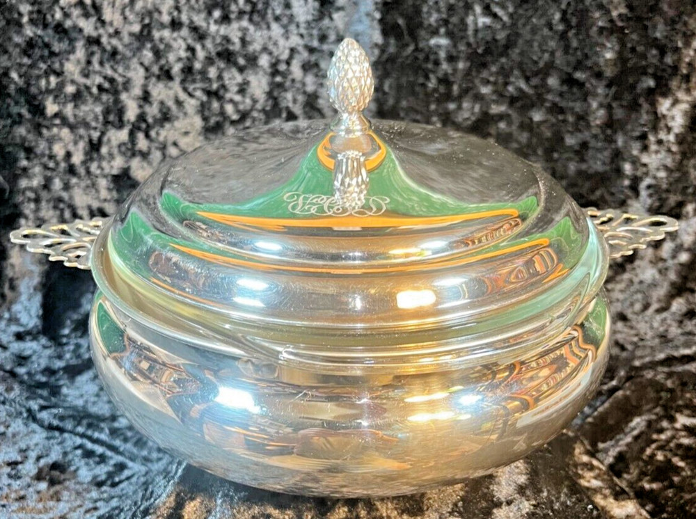 Vintage 2 Quart Covered Caserole/Server, Sheffield Silver Plate, Pyrex Bowl