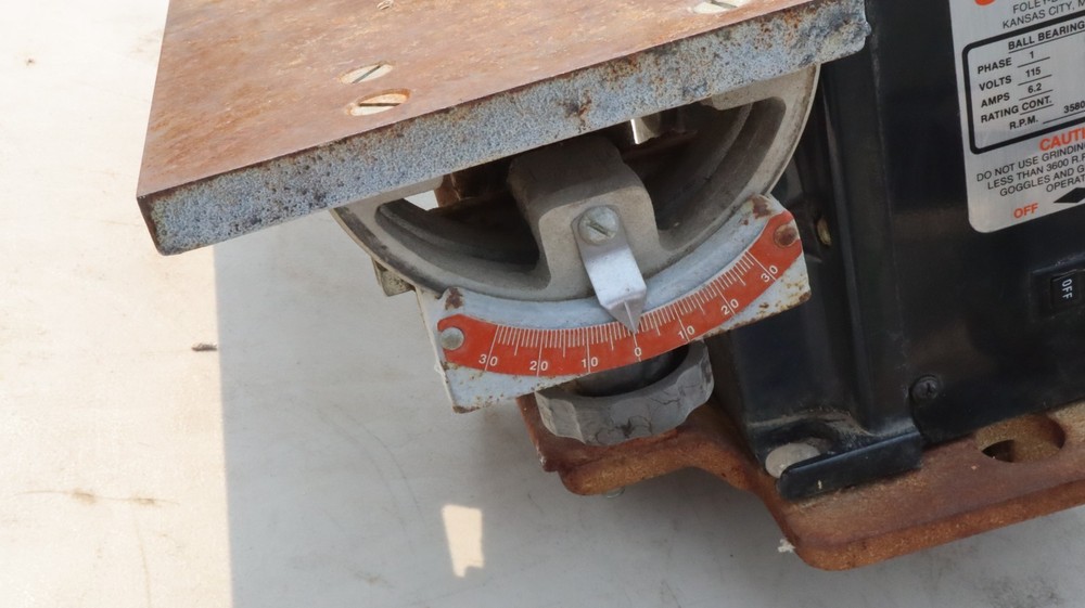 Foley Belsaw Model 1055 Sharp-All Saw & Tool Grinder W Cast Iron Mounts Table