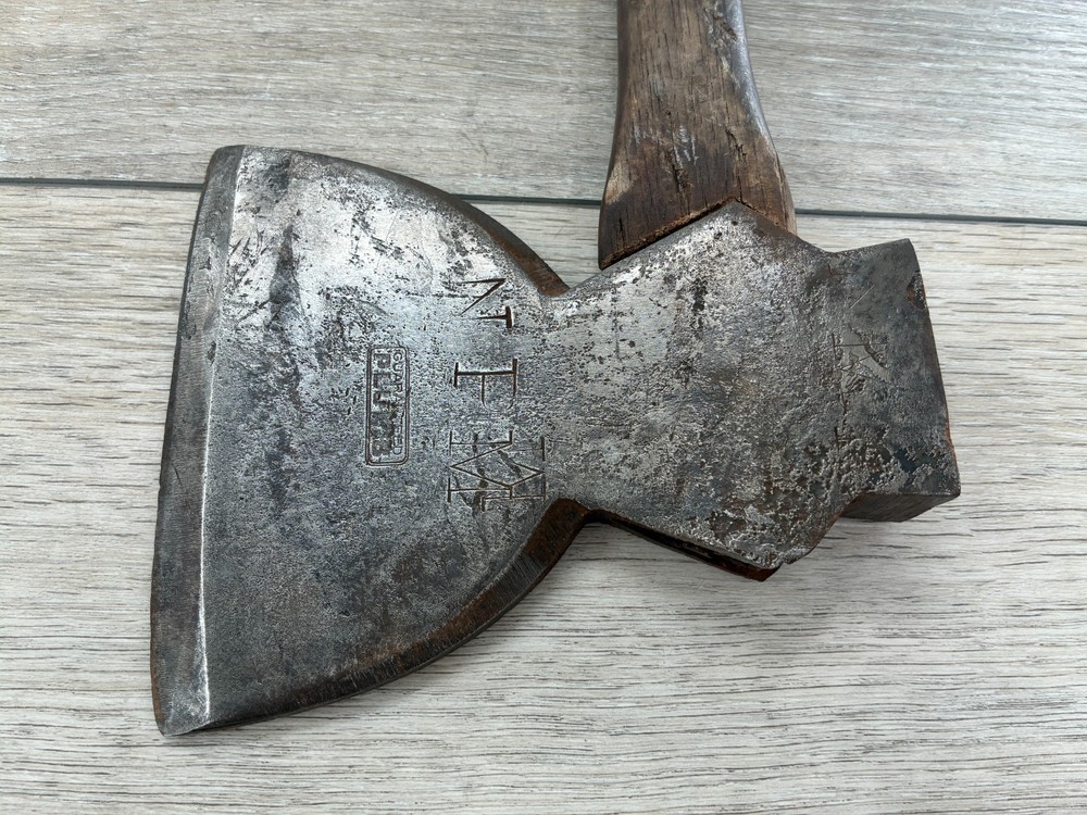 Vintage Guaranteed Plumb Broadhead Single Beveled Edge Hewing Axe Hatchet Tool