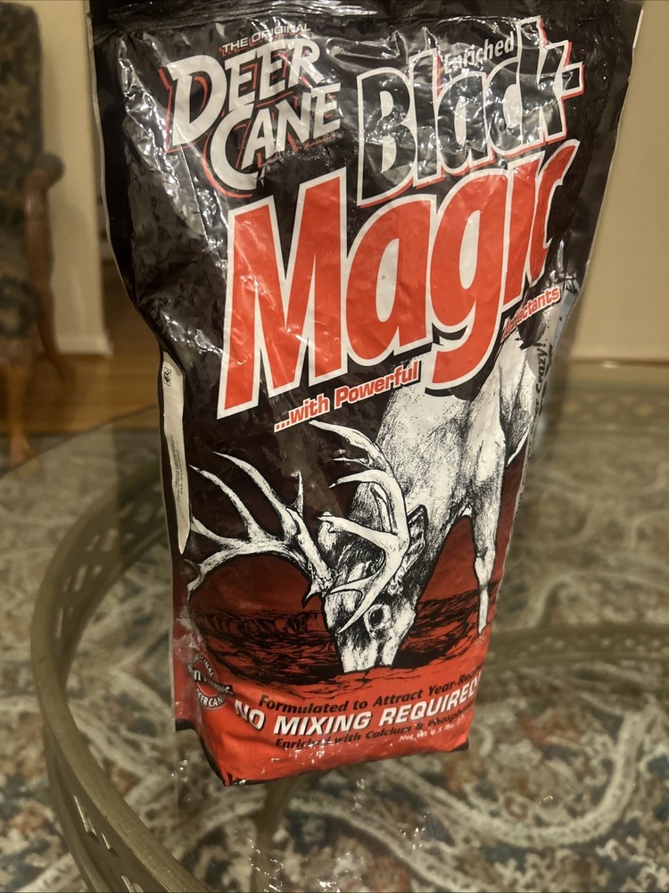 Evolved Habitat Black Magic Deer Cane