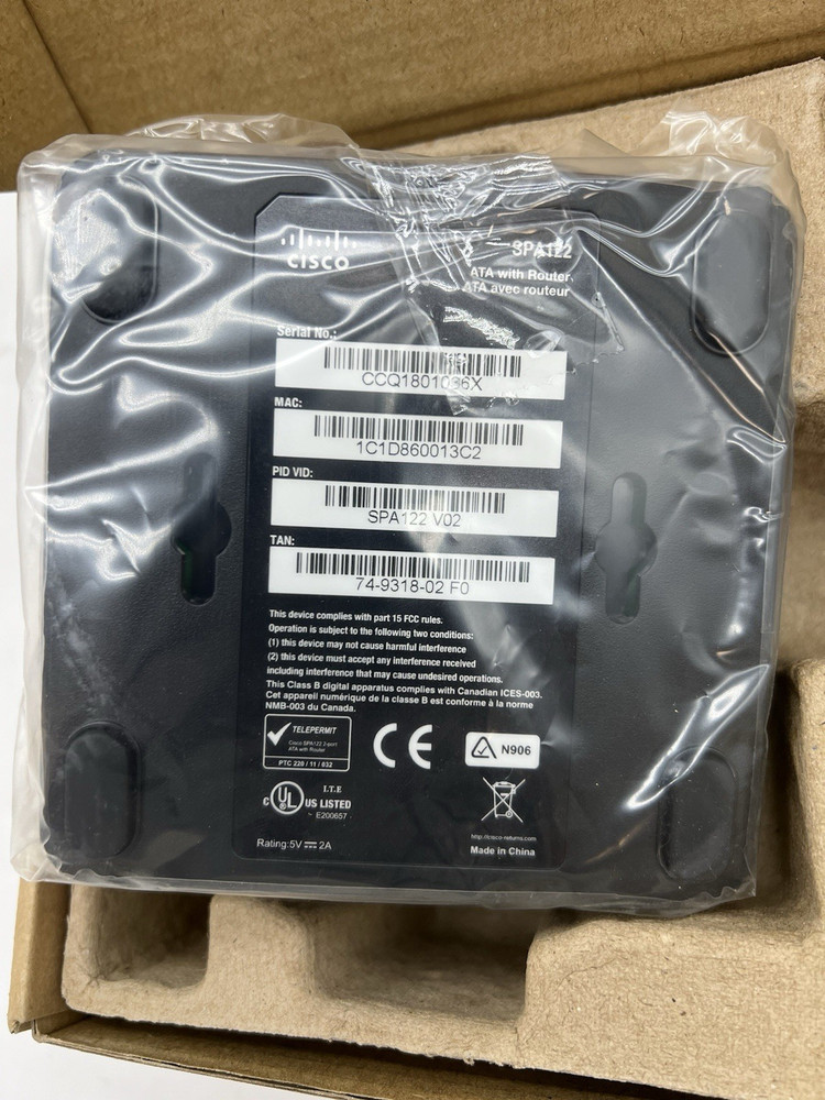 NEW Cisco SPA122 ATA with Router