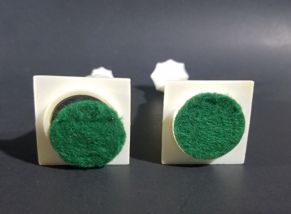 Visual Chess White King & Queen x2 Replacement Pieces TAG Harvey Kidder (1965)