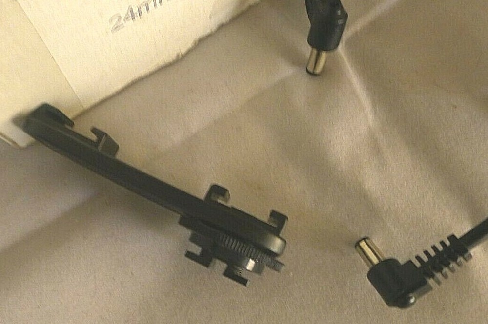 AZTEC VIDEO Camcorder Light +Hot Shoe Extender Vintage - TESTED