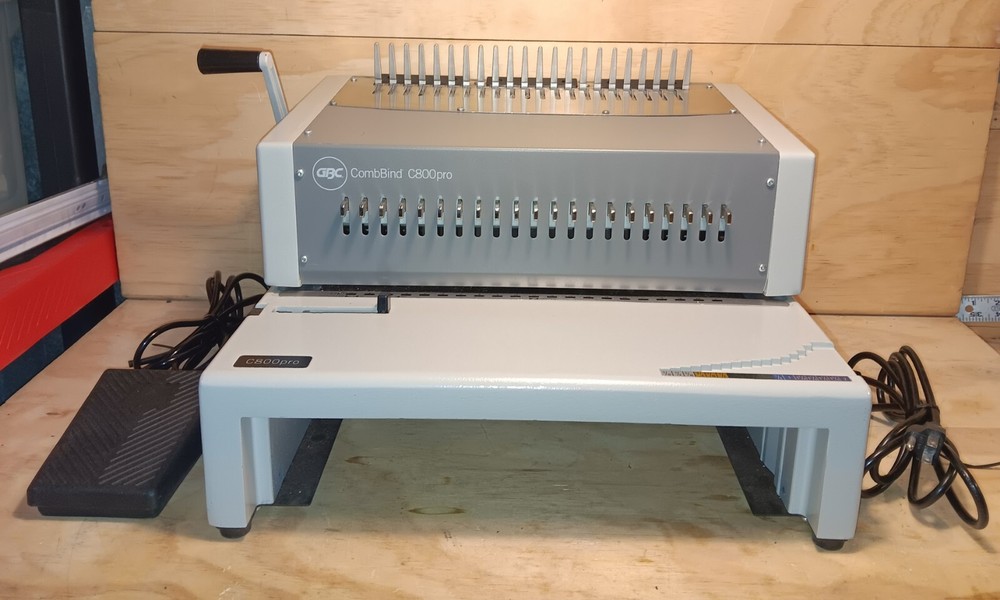 GBC CombBind C800PRO Electric Binding Machine, Binds 500 Sheets, Punches 25