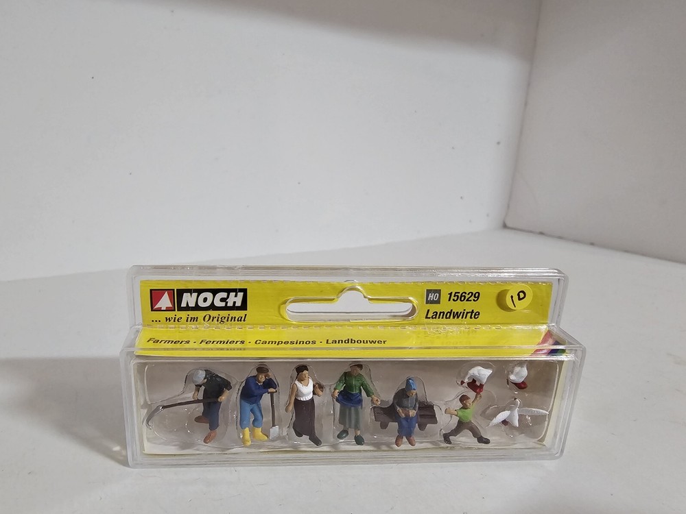 Noch Farmers 15629 HO Scale