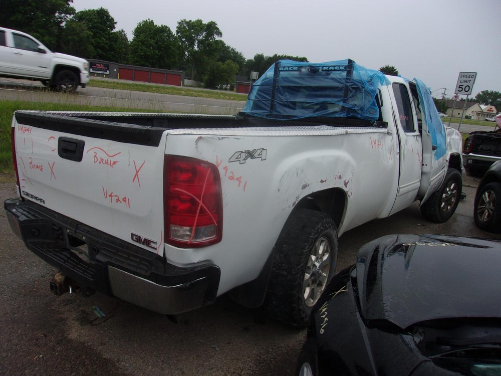Used Transfer Case Assembly fits: 2011 Gmc Sierra 2500 pickup 6.0L dash switch e