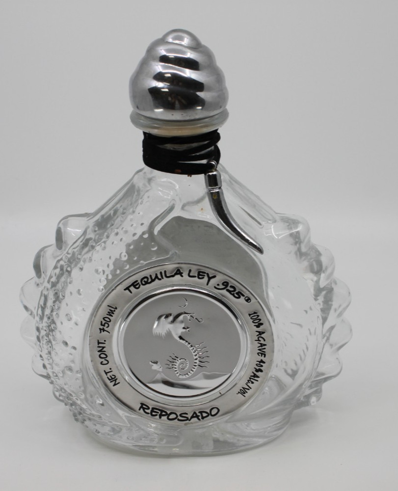 Tequila Ley .925 Tequila Silver Blanco Empty Bottle & Box Dragon Design 750ml