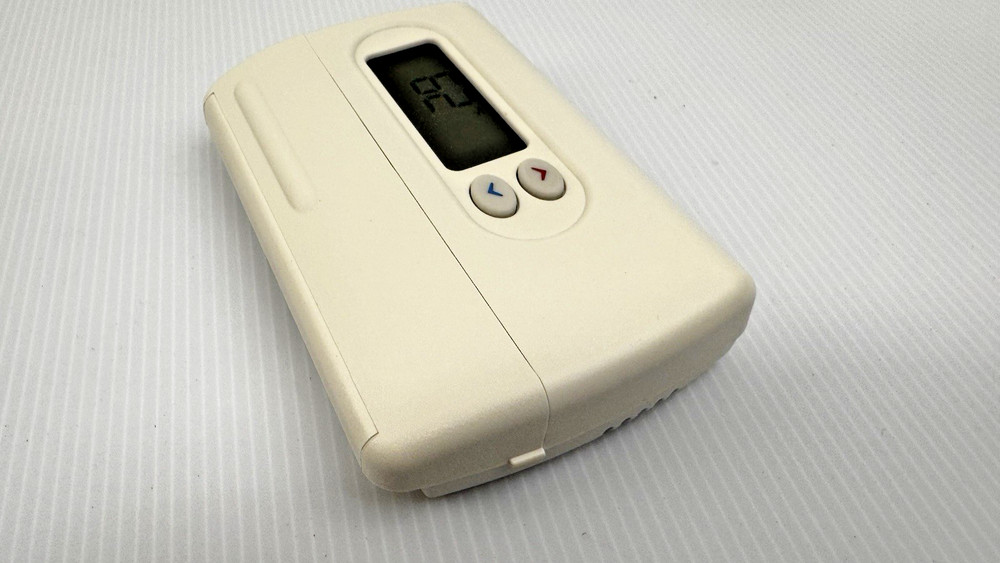 White Rogers Non-Programmable Thermostat 1F86-336 - Nice!