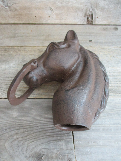 2 HORSE HEAD HITCHING POSTS W/ RING STABLE BARN RANCH EQUESTRIAN DECOR RUSTIC