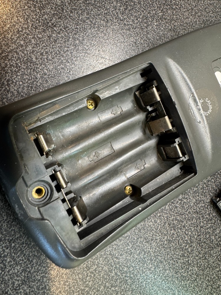 Fluke 52 II dual input digital thermometer- Not Working