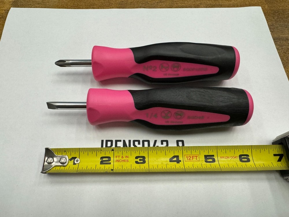 Snap-on Tools NEW RARE PINK 2pc Soft Grip Instinct Handle Stubby Screwdriver Set