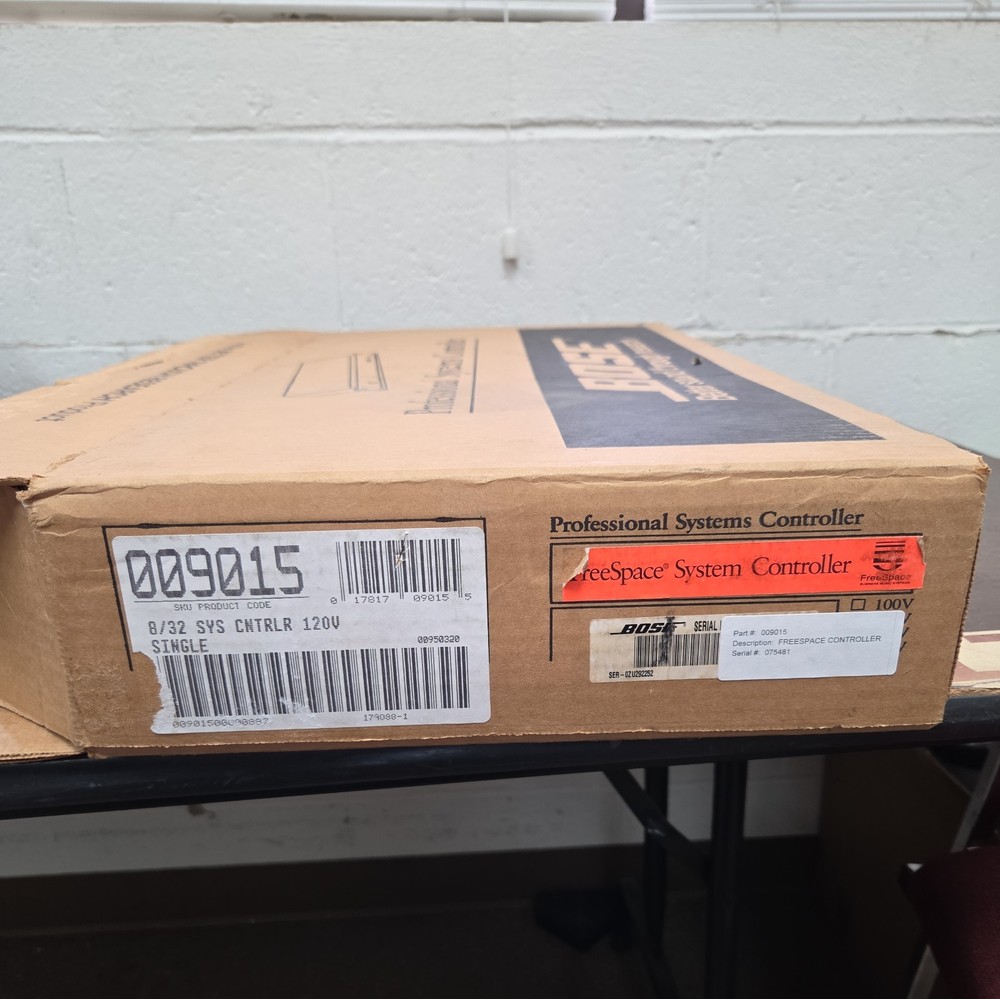 Bose 8/32 system controller, Channel A/B, Bass Cut, Black