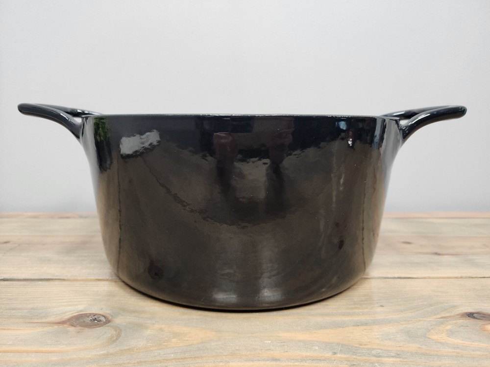 All-Clad 6 Quart Enameled Cast Iron Dutch Oven Missing Lid