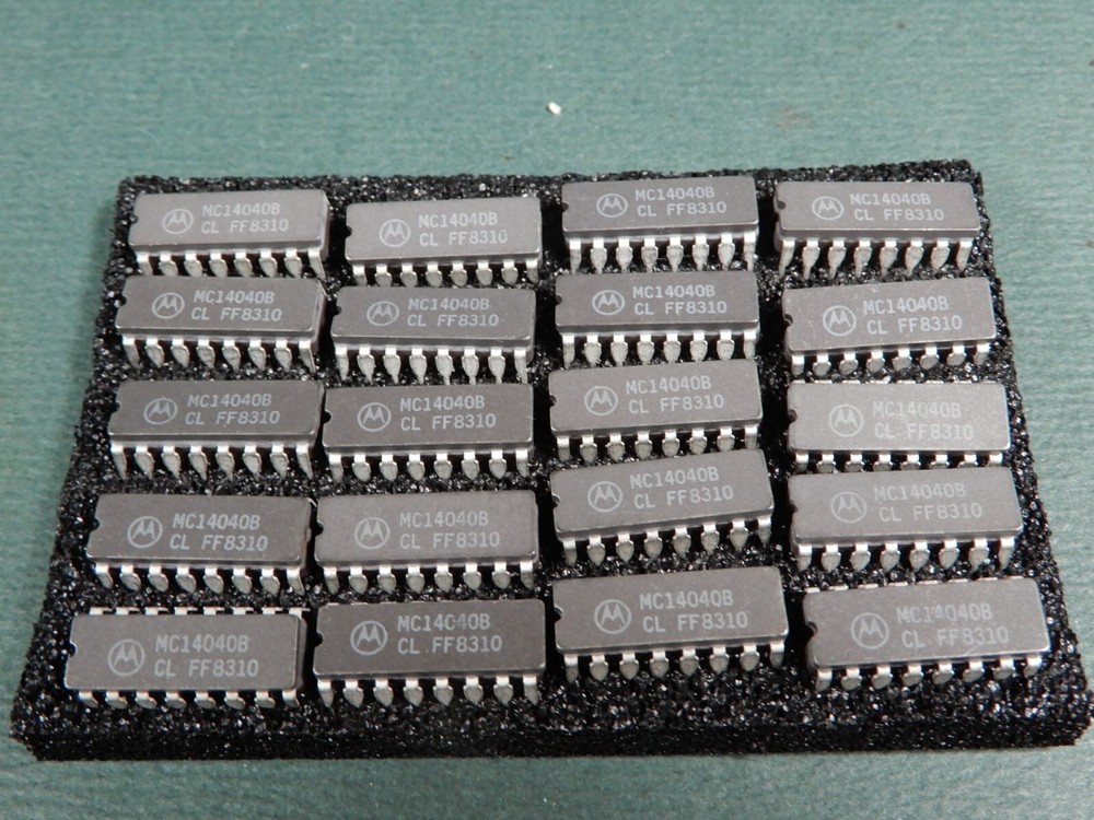 Motorola MC14040B Binary Counter IC's Qty 20 NOS