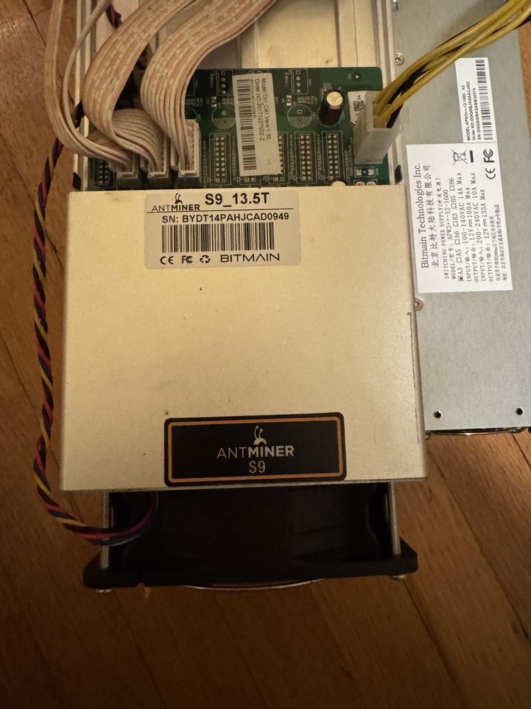 Bitmain antminer S9 bitcoin miner