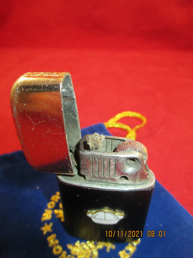 RONSON LIGHTER, NAVY CAP, 1950's Two tone RONSON British Empire