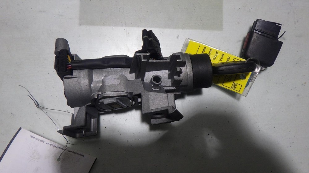 08 VOLKSWAGEN RABBIT Ignition W/Key