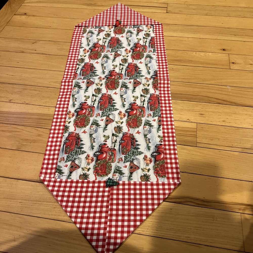 Christmas Table Runner Handmade 41x 14 “Pointed