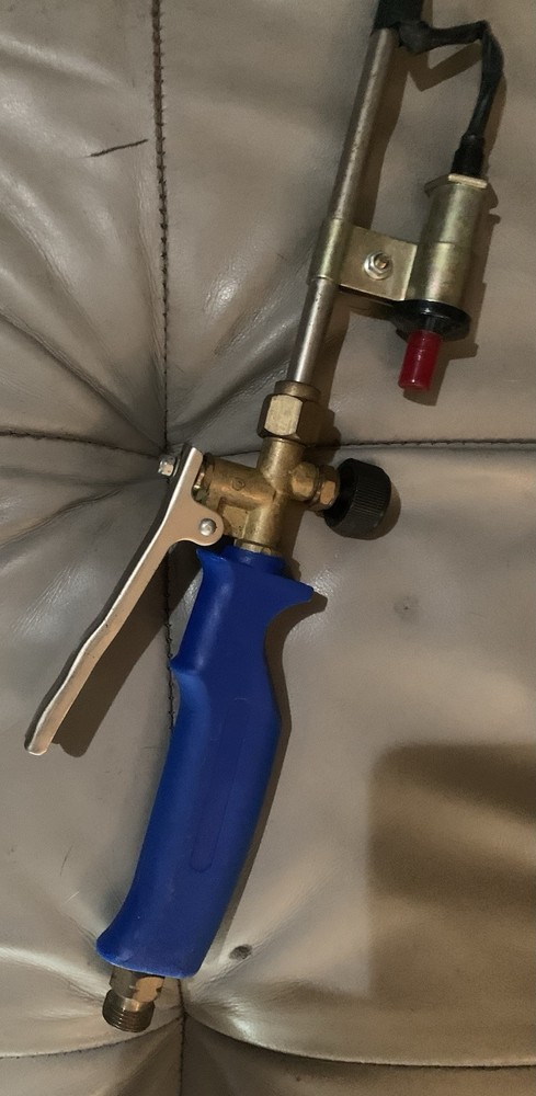 Flame King Propane Torch 340,000 BTU Self Igniting / Turbo Blast Trigger