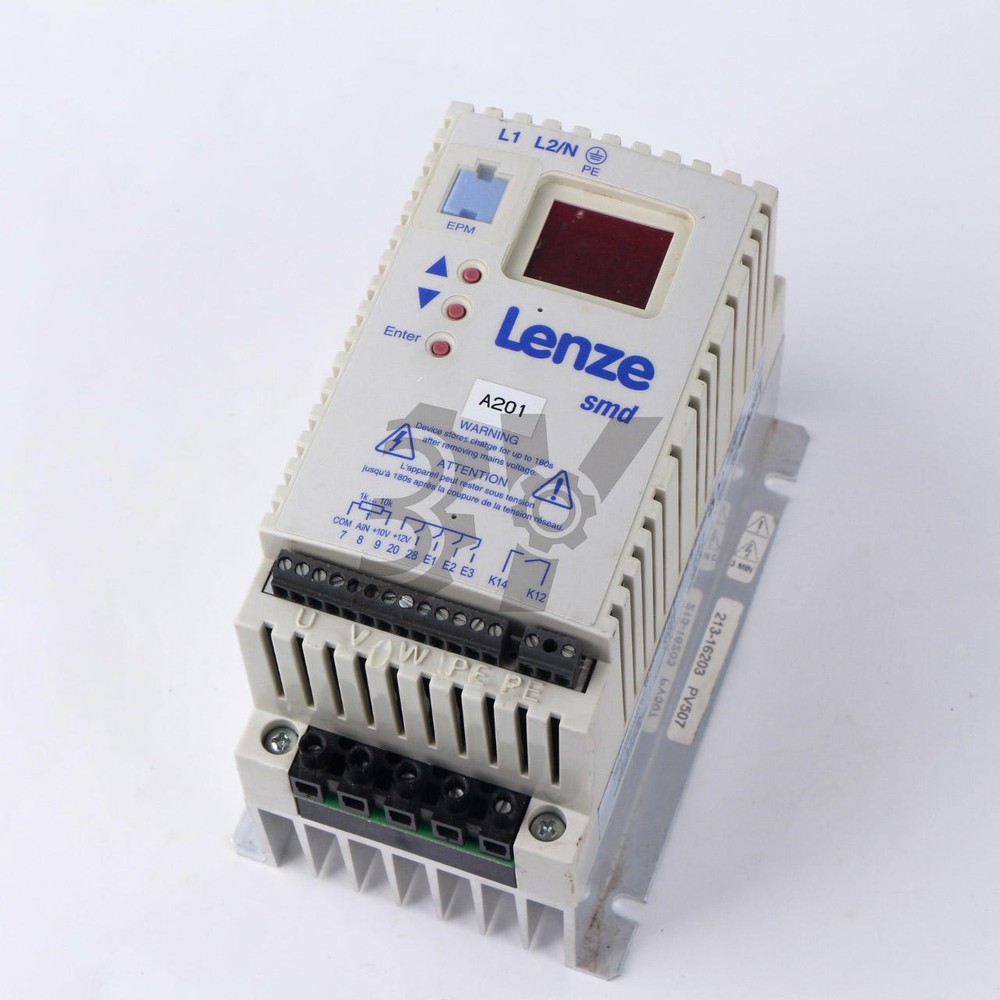 Used 1PC Lenze ESMD751C4TXA frequency converter
