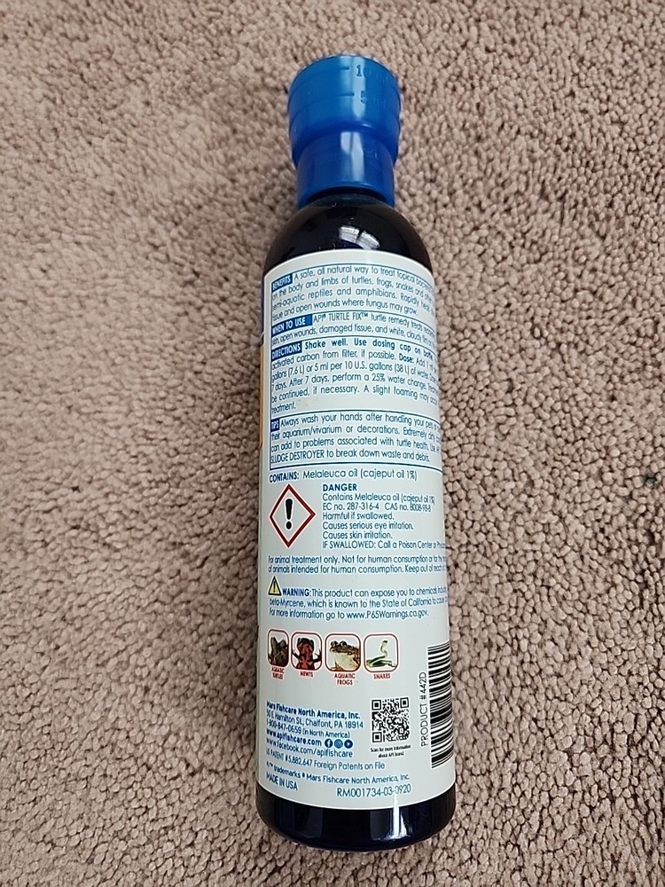 API TURTLE FIX Antibacterial Turtle Remedy 8-Ounce Bottle