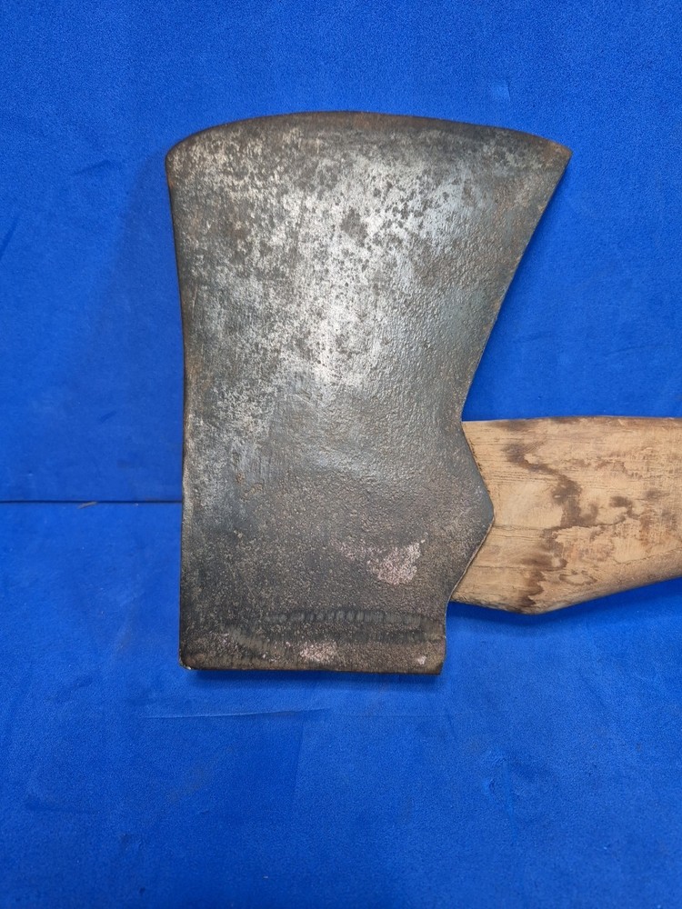 Collins Legitimus Jersey Pattern Axe