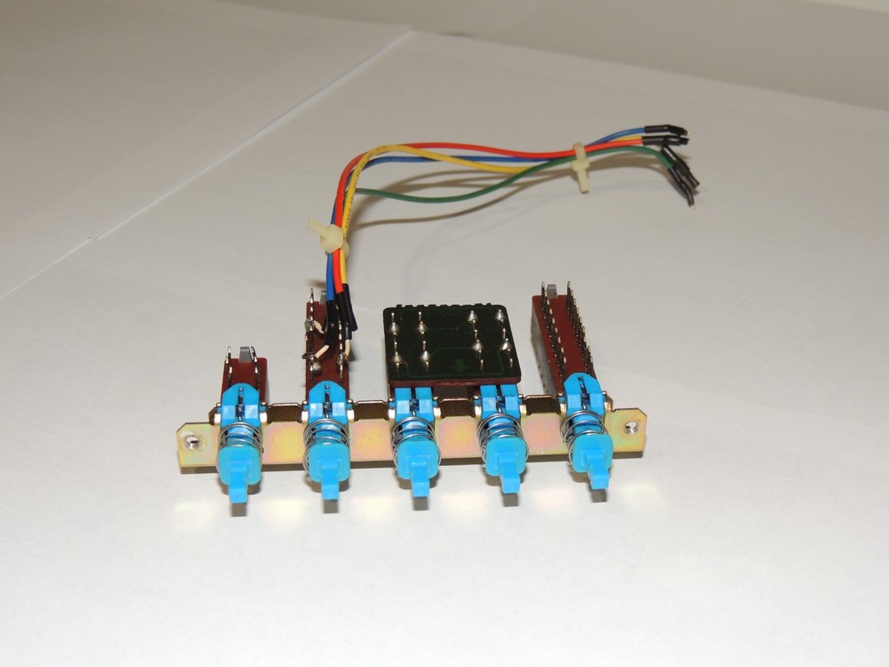 MCS-3035 EQ Push Switch Assembly