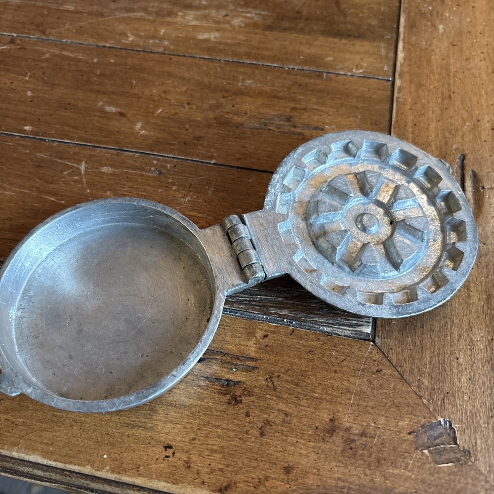 Mold For Ice Cream Or Chocolate, Pewter, E&Co