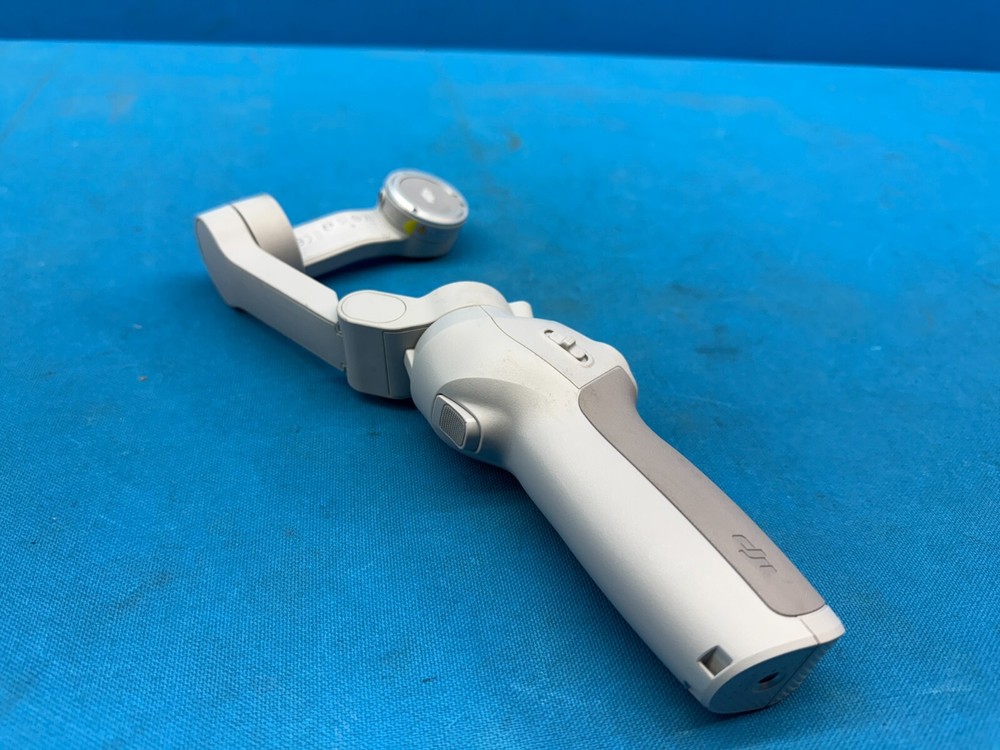 DJI Osmo Technology Mobile SE OK200 3-Axis Phone Gimbal Stabilizer