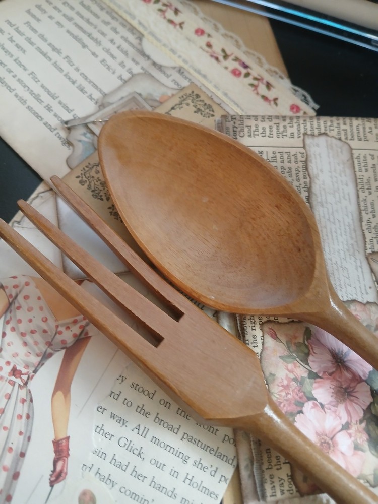 Vintage Lefton Americana Rose Serving Fork And Spoon Set