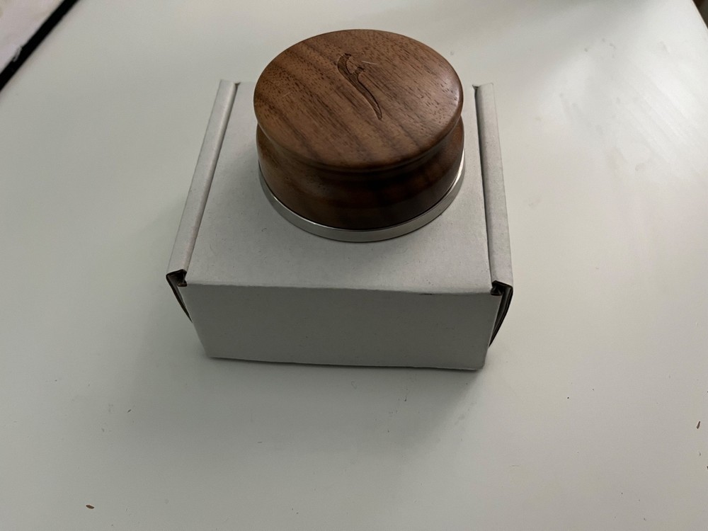 Flair 58.5mm Palm Tamper, Flat Base, Walnut