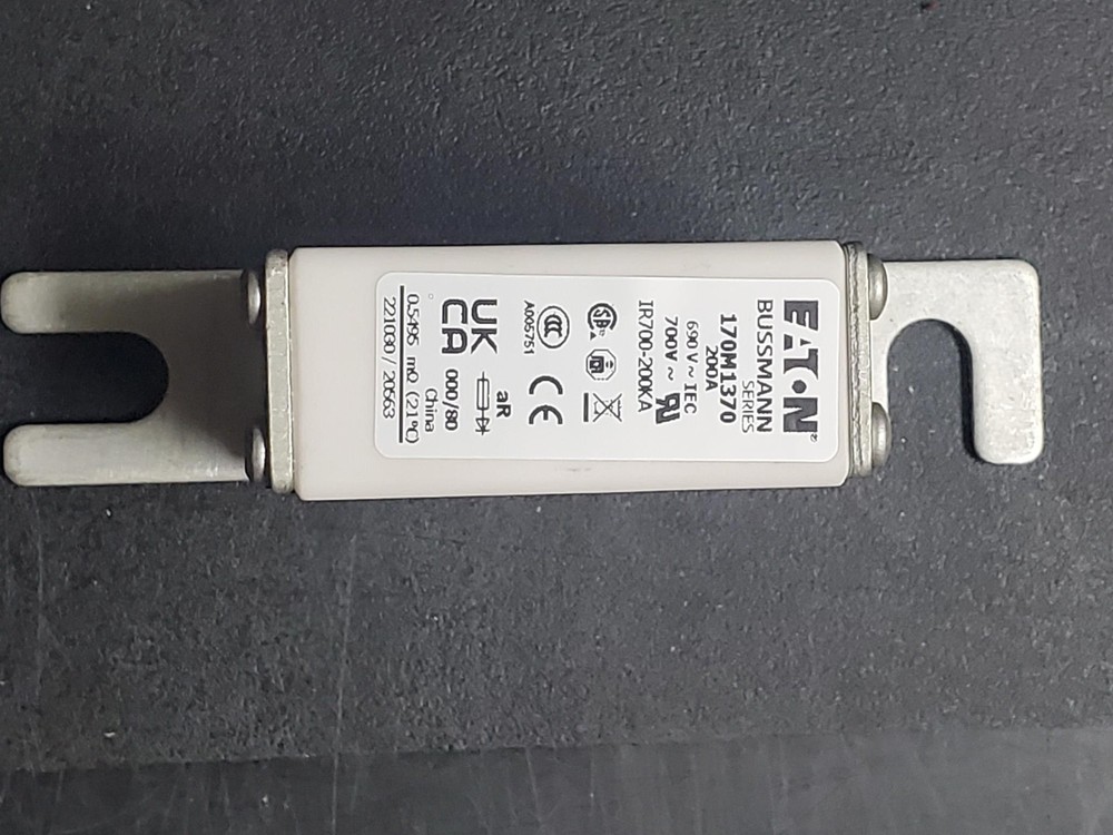Bussmann 170M1370, 200A 690V Fuse