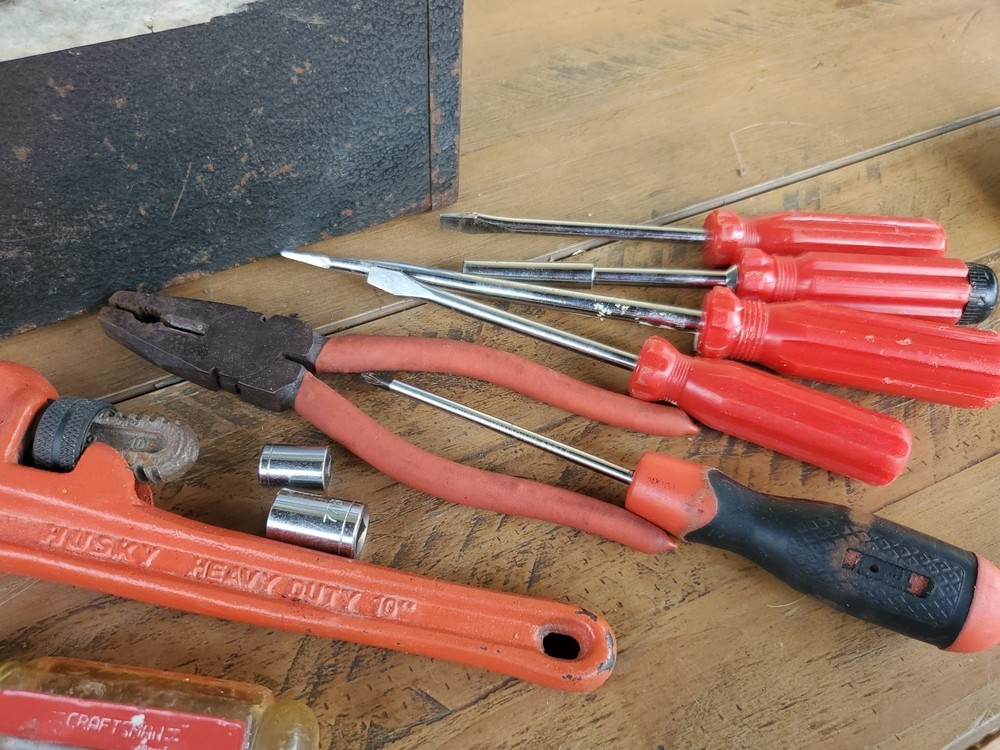 Penncraft Metal Toolbox With Red Shelf Model 3003 Plus Tools Hammers More