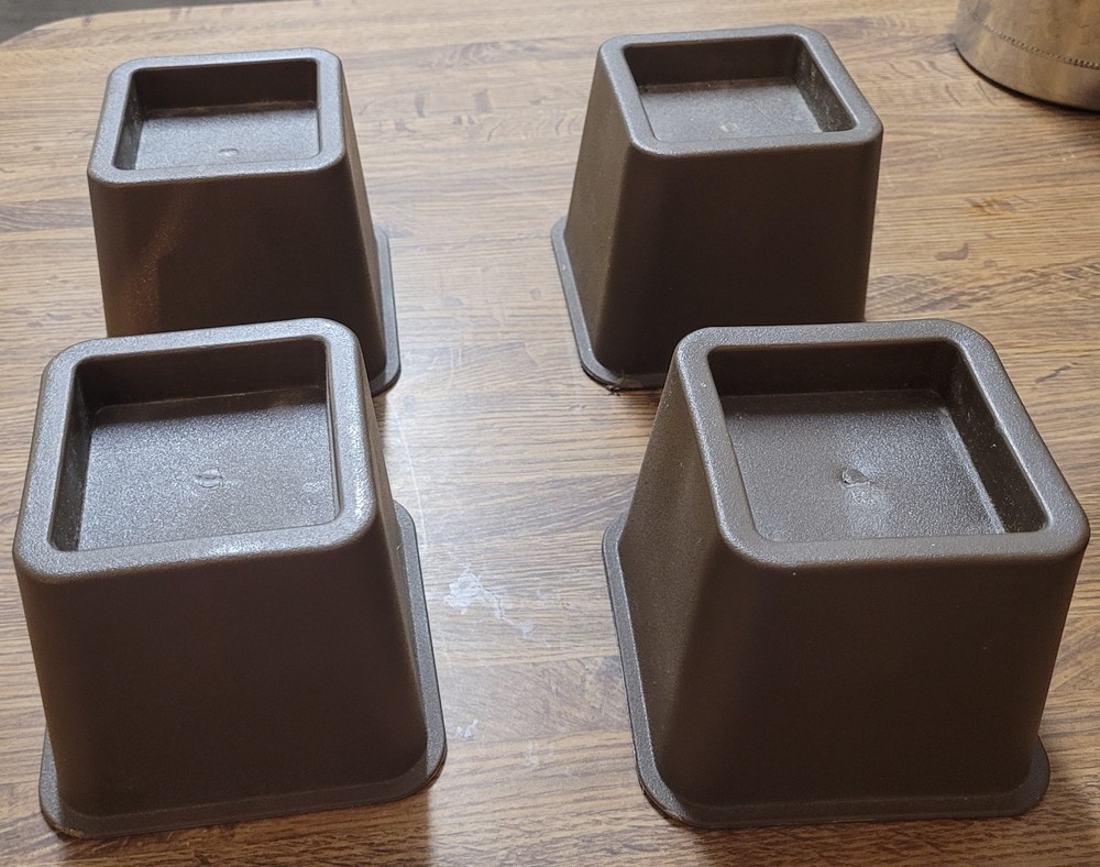 CreativeWare Adjustable Bed Riser System - Small & Large Set (Brown) 8 PC