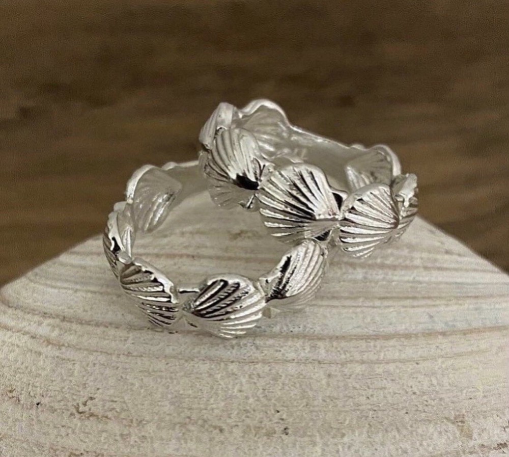 Scallop Shell Band (One) Sterling