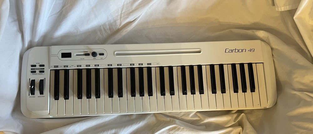 Samson Carbon 49 USB White MIDI Keyboard Software Controller