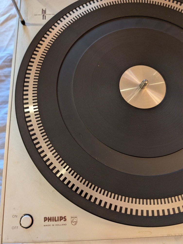 Philips Automatic 212 Turntable with Dust Cover TESTED