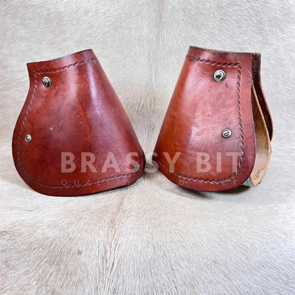 Custom Tapaderos on Oak Stirrups