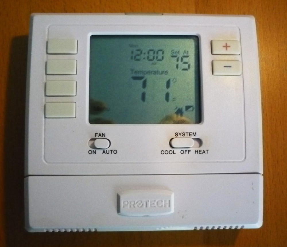 PROTECH Pro1 IAQ T705 - Programmable Digital Thermostat
